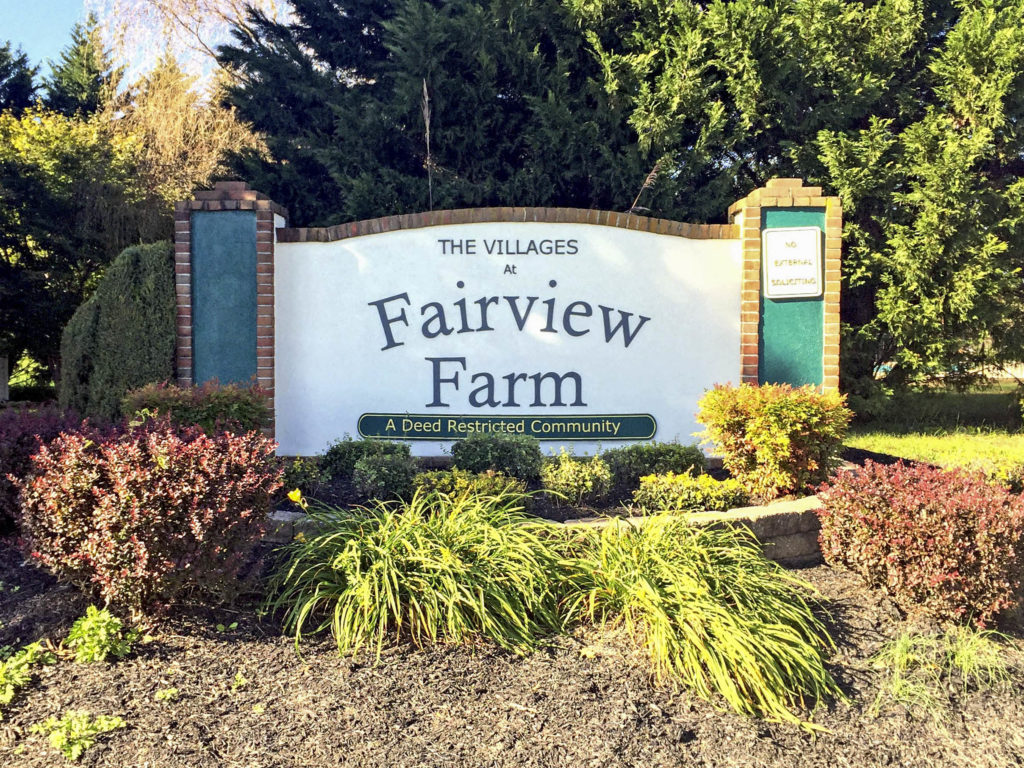 Fairview Farm Entry Sign