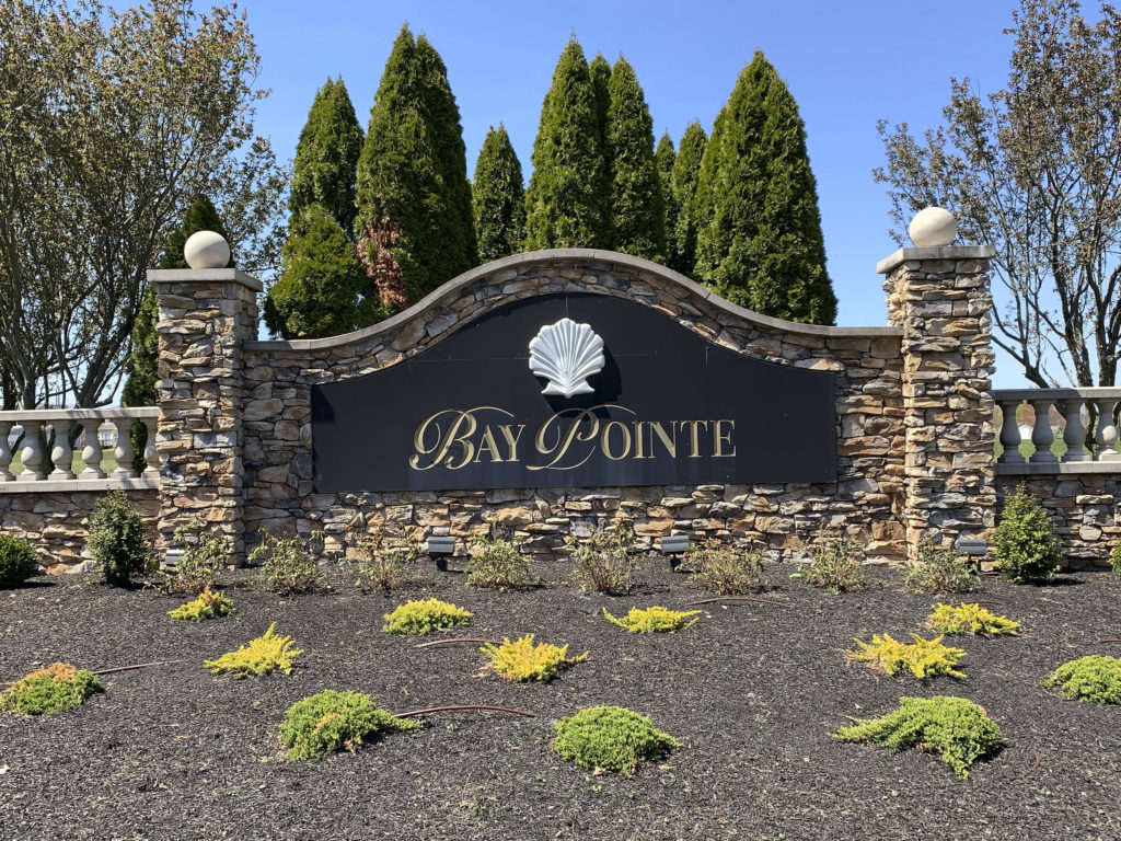 Bay Pointe Entry Sign