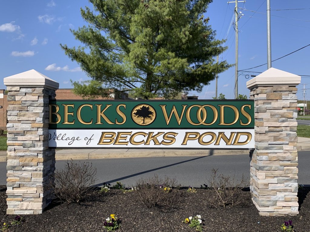 Becks Woods Entry Sign
