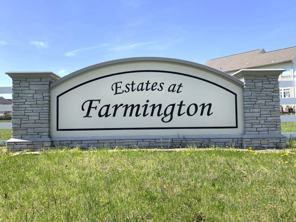 Estates at Farmington Entry Sign