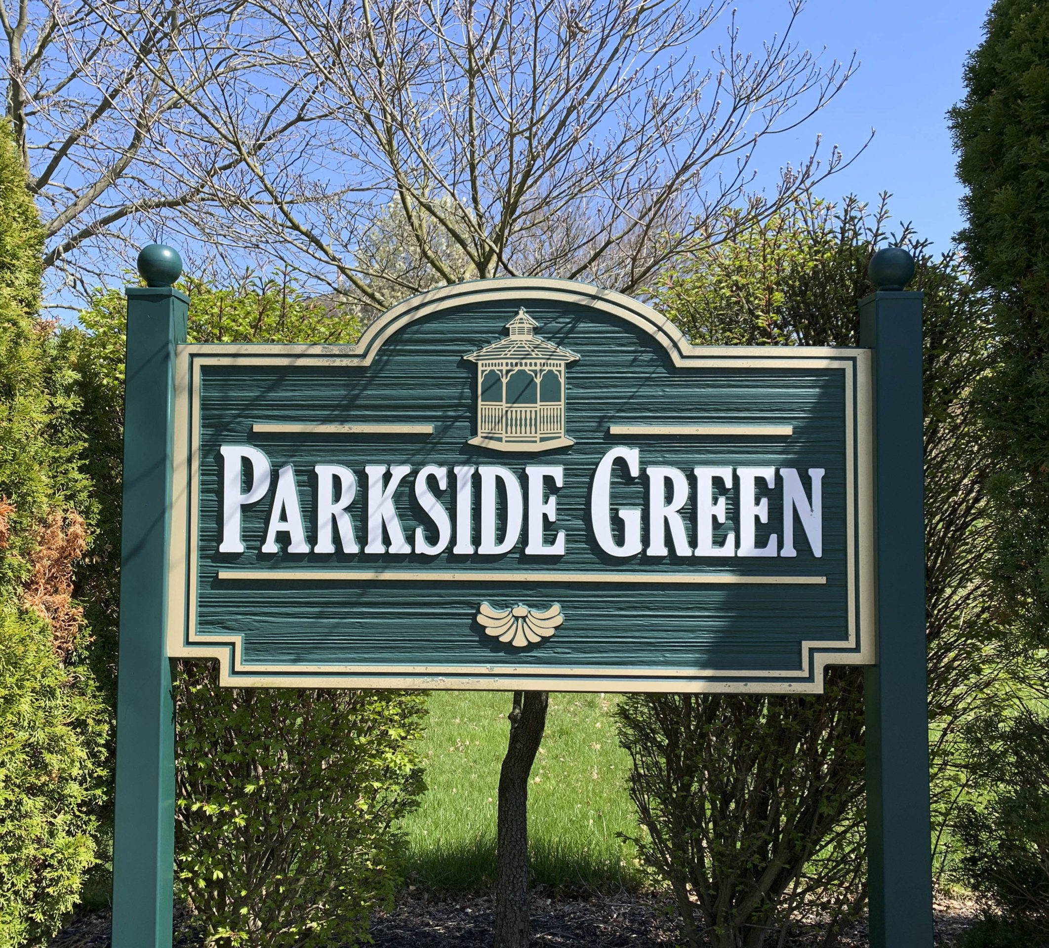 Parkside Green Entry Sign