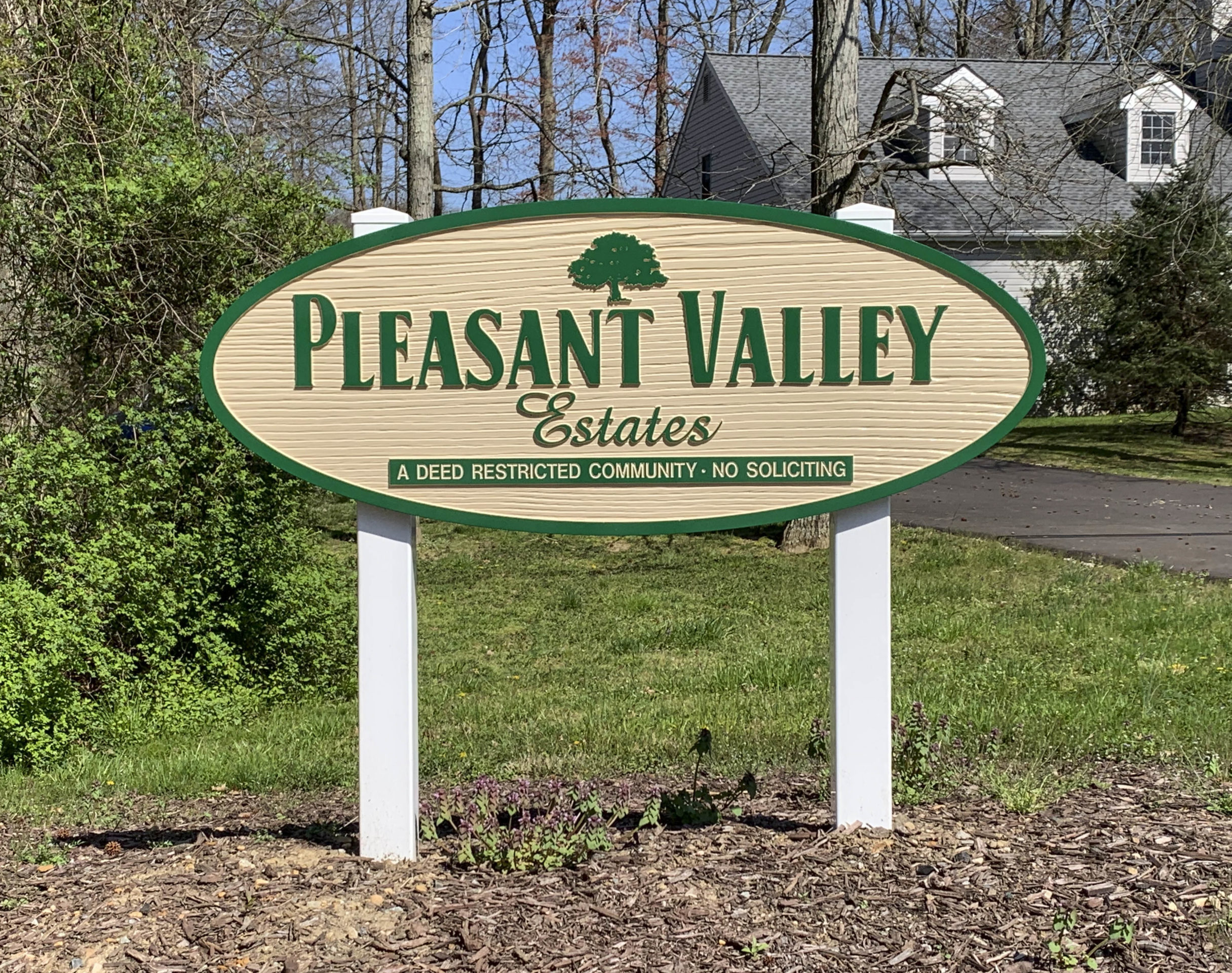 Pleasant Valley Estates Entry Sign